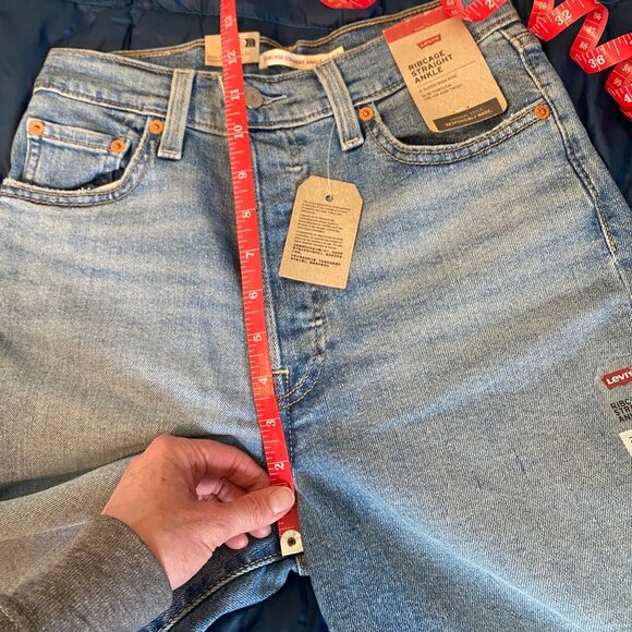 Ribcage Straight Ankle Women's Jeans - Picture 14 of 15